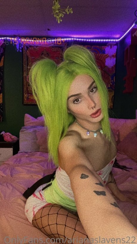 Foto di nudo di fuga di OnlyFans di Ariana Slavens