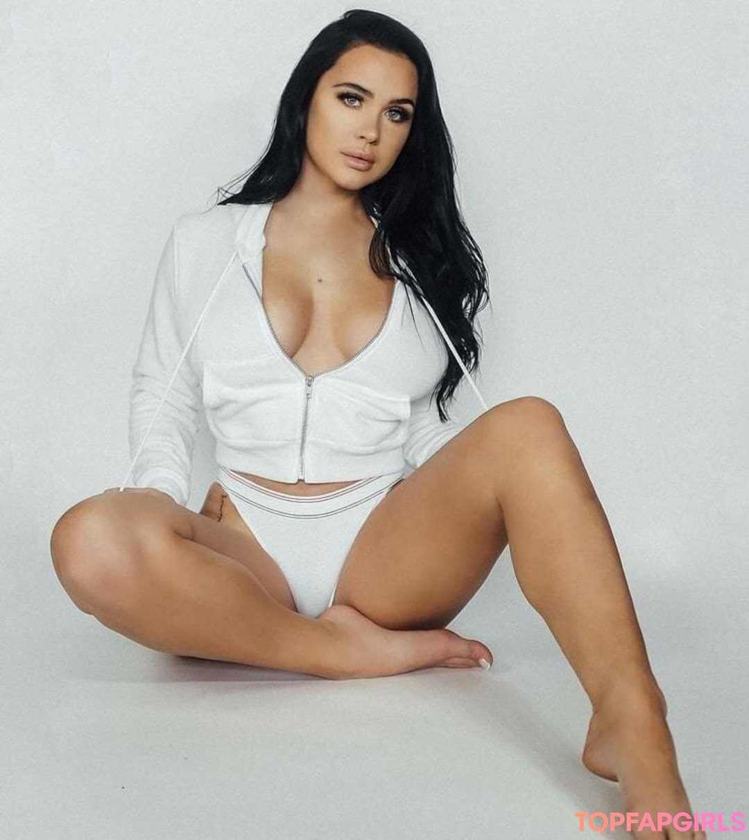 Foto di nudo di fuga di OnlyFans di Sarah Love Macdonald #451 Foto di nudo di fuga di OnlyFans di Sarah Love Macdonald #451