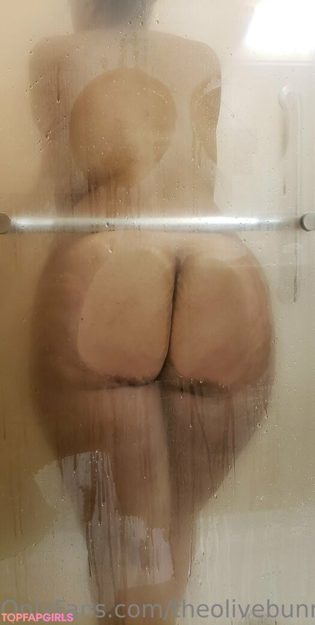 Foto di nudo di fuga di OnlyFans di Theolivebunny #32 Foto di nudo di fuga di OnlyFans di Theolivebunny #32