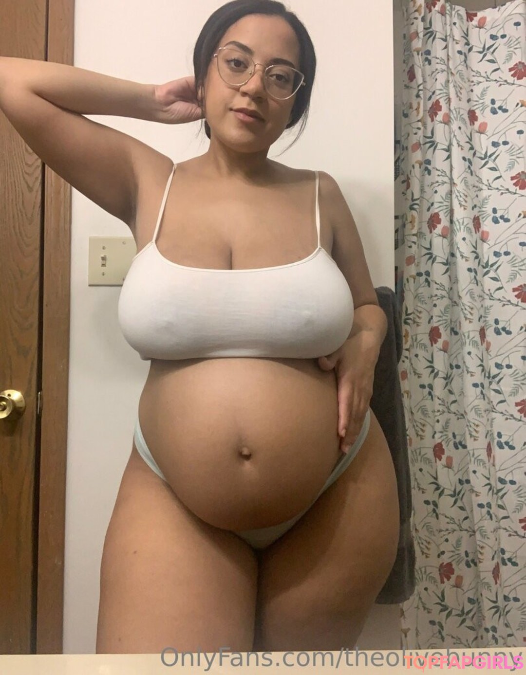 Foto di nudo di fuga di OnlyFans di Theolivebunny #81 Foto di nudo di fuga di OnlyFans di Theolivebunny #81