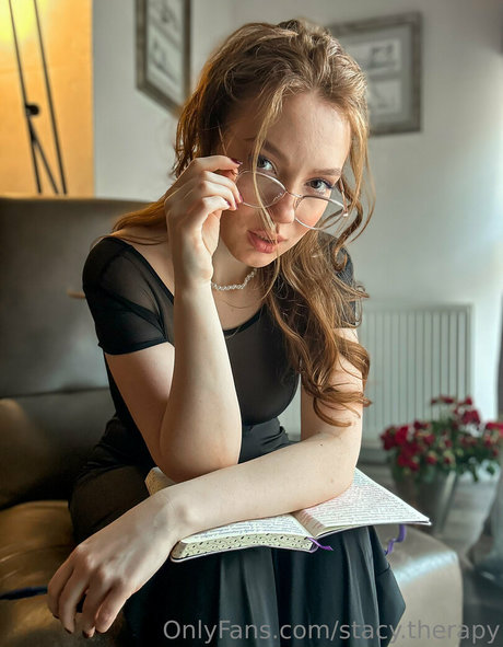 Foto di nudo di fuga di OnlyFans di Stacytherapy
