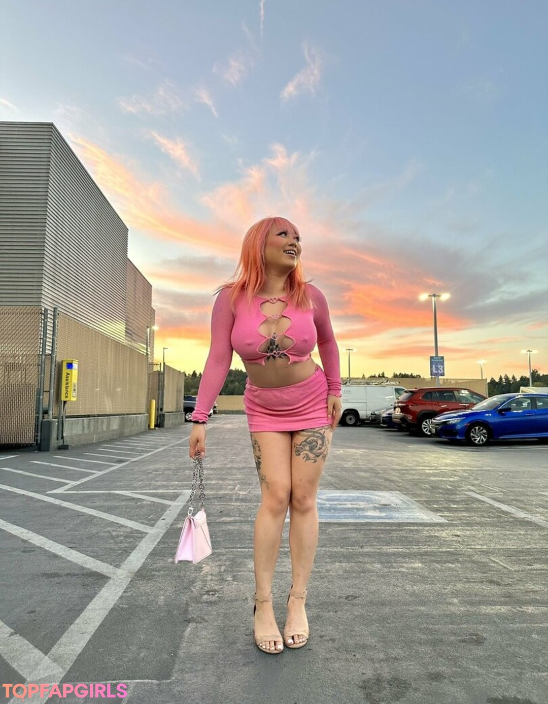 Foto di nudo di fuga di OnlyFans di Edmthotiana #36 Foto di nudo di fuga di OnlyFans di Edmthotiana #36