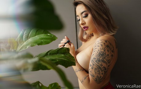 Veronica Rae