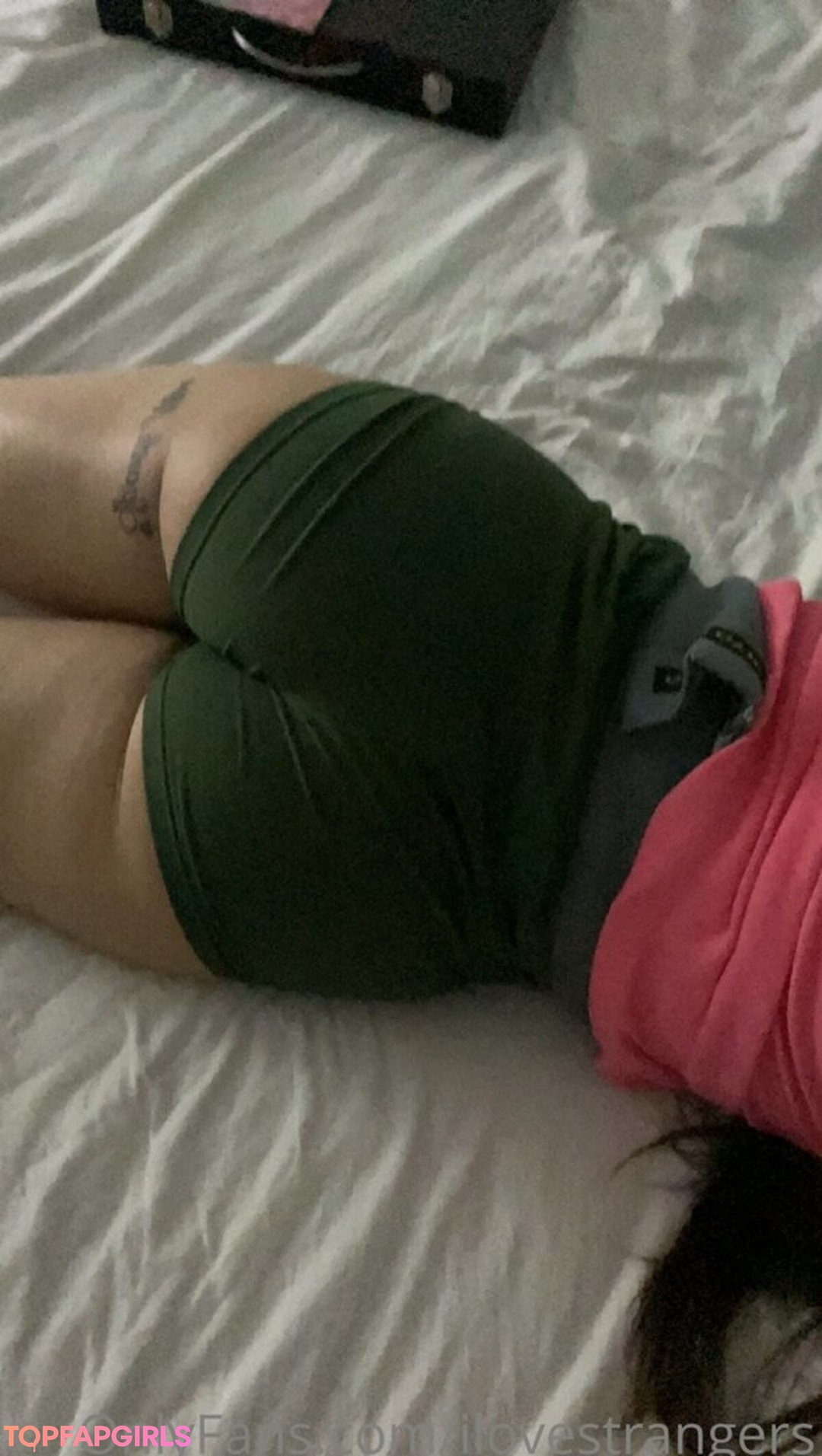 Foto di nudo di fuga di OnlyFans di Ilovestrangers #22 Foto di nudo di fuga di OnlyFans di Ilovestrangers #22