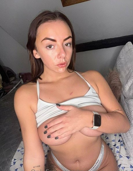 Foto di nudo di fuga di OnlyFans di Meganavamiller