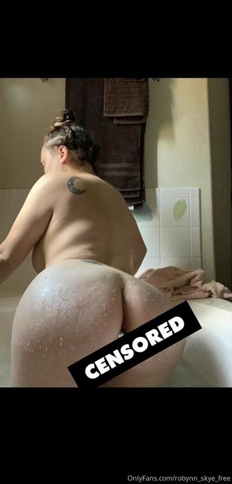 Foto di nudo di fuga di OnlyFans di Robynnskyefree