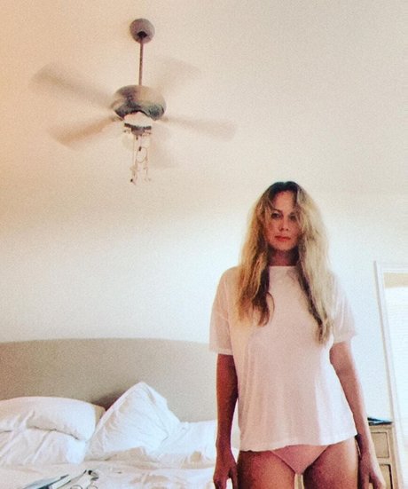 Foto di nudo di fuga di OnlyFans di Moon Bloodgood