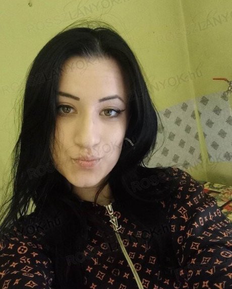 Foto di nudo di fuga di OnlyFans di Baranyai Lanyok