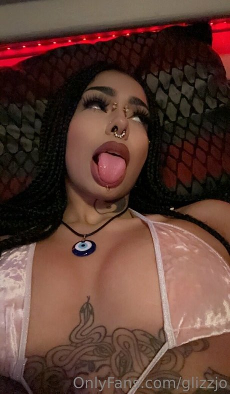 Foto di nudo di fuga di OnlyFans di Glizzjo