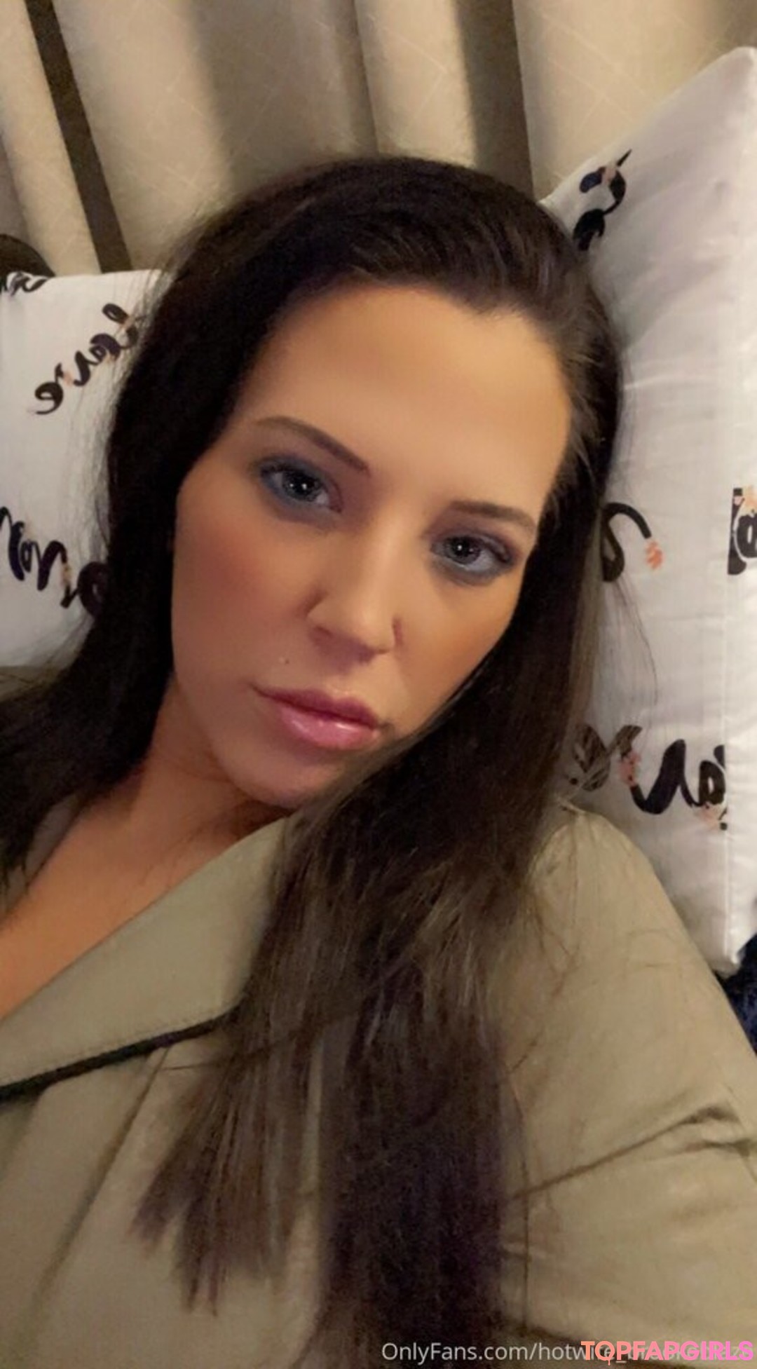 Foto di nudo di fuga di OnlyFans di Hotwifebrookeblaze #120 Foto di nudo di fuga di OnlyFans di Hotwifebrookeblaze #120