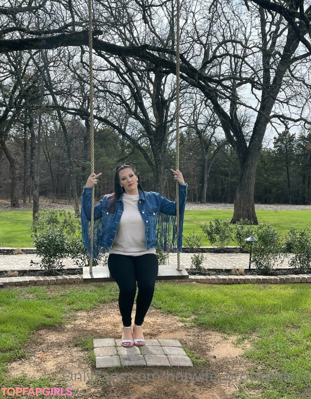 Foto di nudo di fuga di OnlyFans di Hotwifebrookeblaze #331 Foto di nudo di fuga di OnlyFans di Hotwifebrookeblaze #331