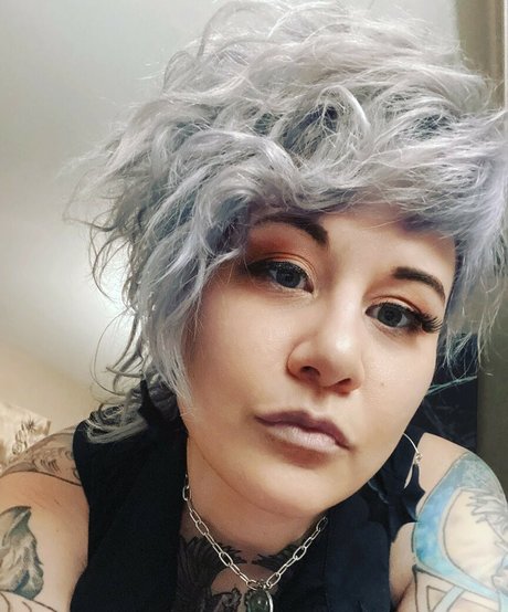 Foto di nudo di fuga di OnlyFans di Holly Conrad
