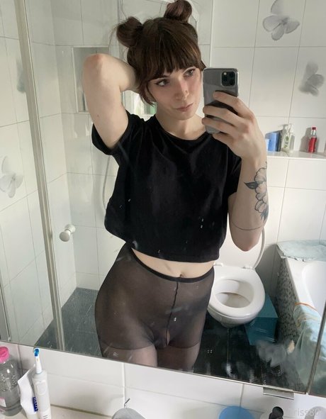 Foto di nudo di fuga di OnlyFans di Triss808