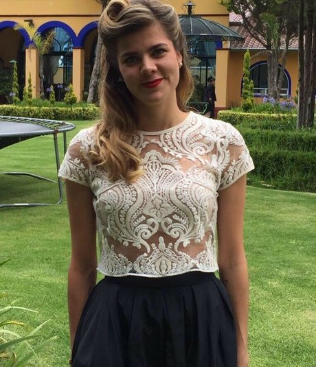 Show Your Girlfriend