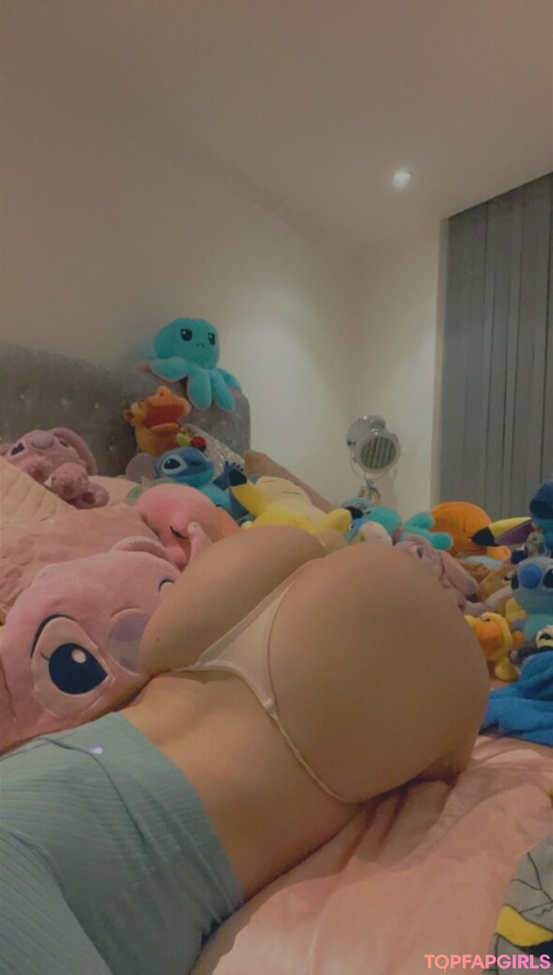 Foto di nudo di fuga di OnlyFans di Laurenalexisgold #144 Foto di nudo di fuga di OnlyFans di Laurenalexisgold #144