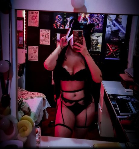 Foto di nudo di fuga di OnlyFans di Carrietlol