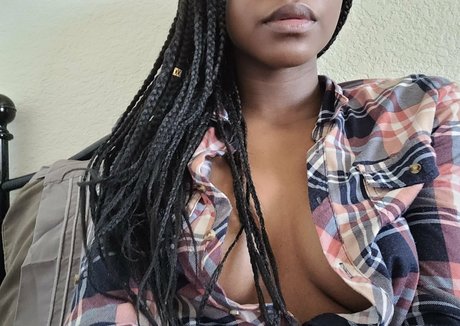 Foto di nudo di fuga di OnlyFans di Freeebonee