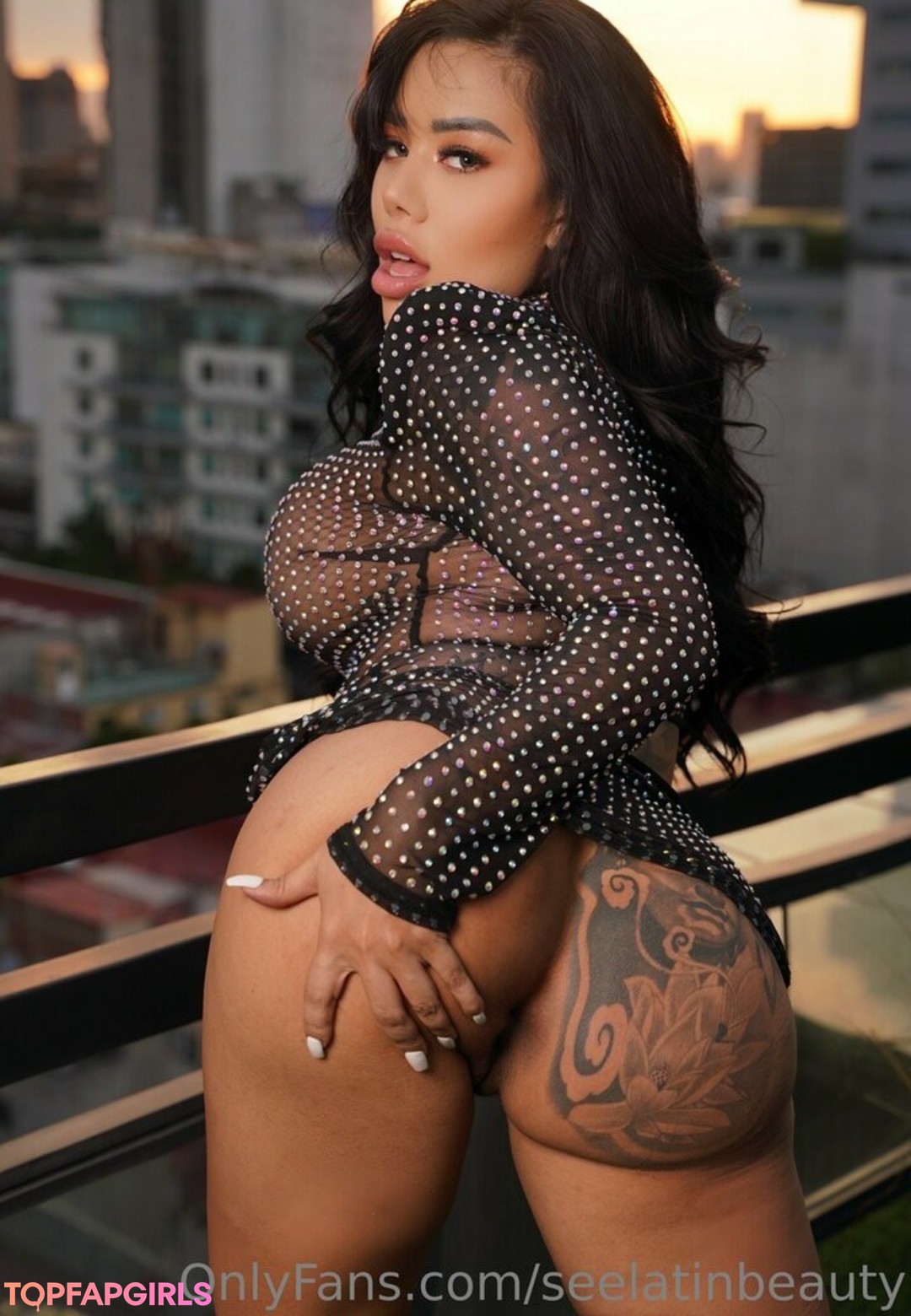 Foto di nudo di fuga di OnlyFans di Seelatinbeauty #108 Foto di nudo di fuga di OnlyFans di Seelatinbeauty #108