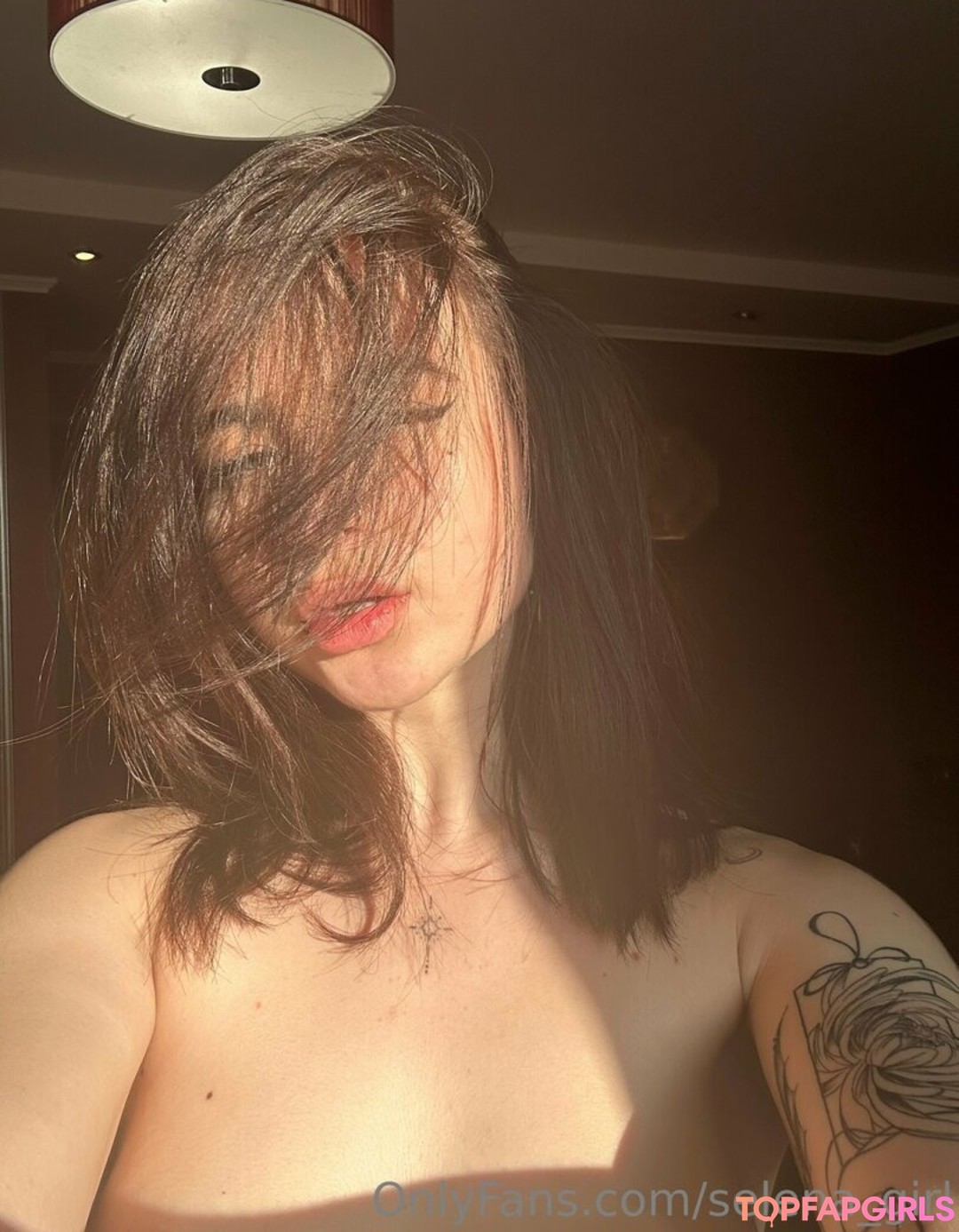 Foto di nudo di fuga di OnlyFans di Selenagirl #46 Foto di nudo di fuga di OnlyFans di Selenagirl #46