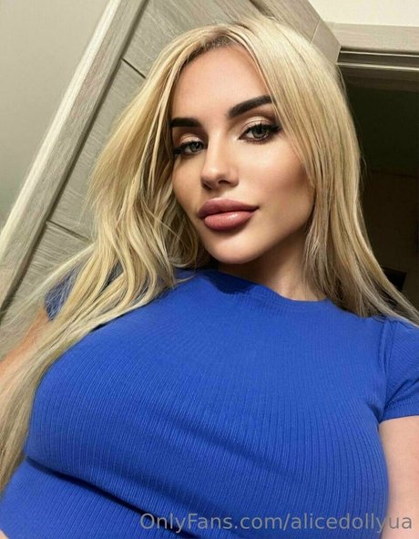 Foto di nudo di fuga di OnlyFans di Alicedollyua