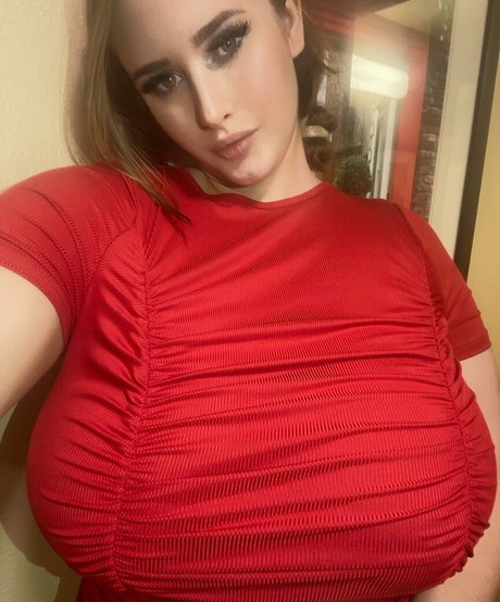 Foto di nudo di fuga di OnlyFans di Scarlett Rose