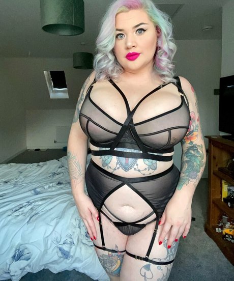 Foto di nudo di fuga di OnlyFans di Curvysjay