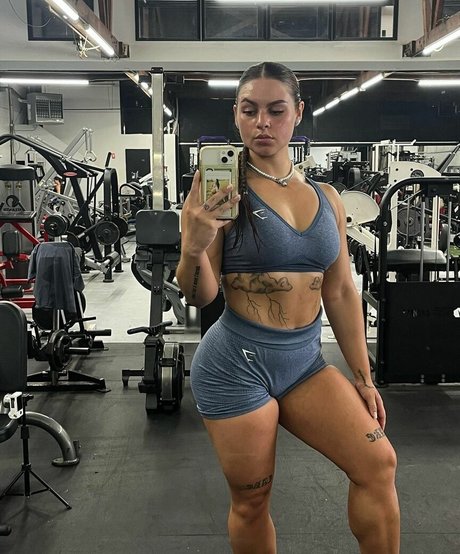 Foto di nudo di fuga di OnlyFans di Allysinthegym