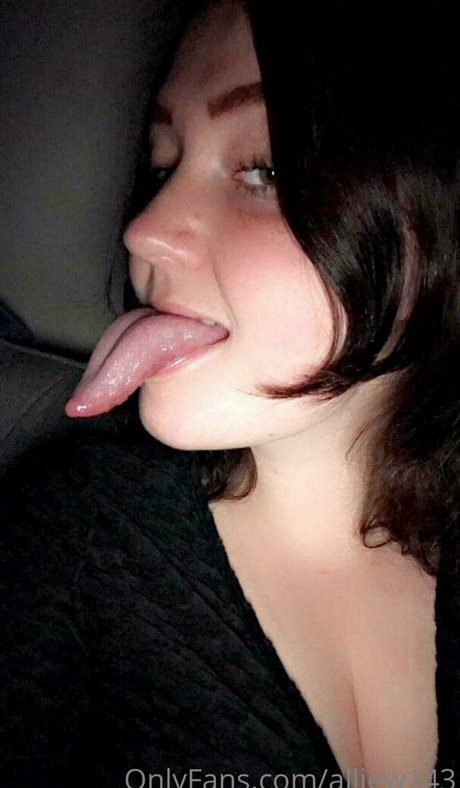 Foto di nudo di fuga di OnlyFans di Toxicallietongue