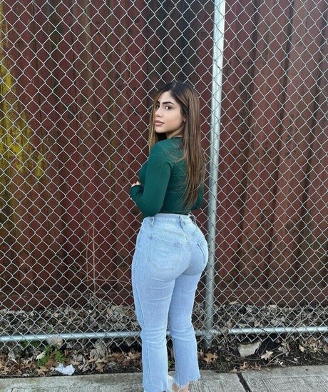 NinaGonz