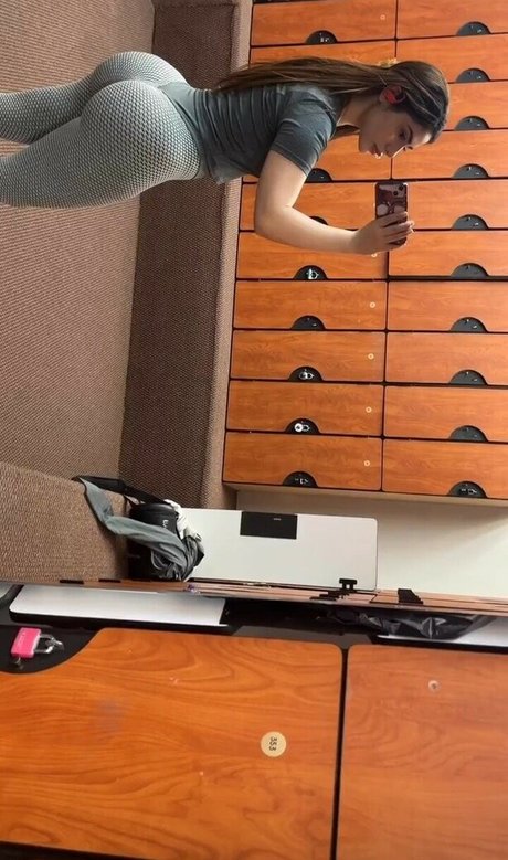 Foto di nudo di fuga di OnlyFans di Ninagonz