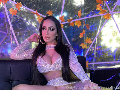 Foto di nudo di fuga di OnlyFans di Missmeenaofficial