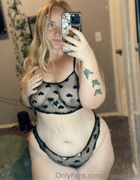 Lilyannnnx