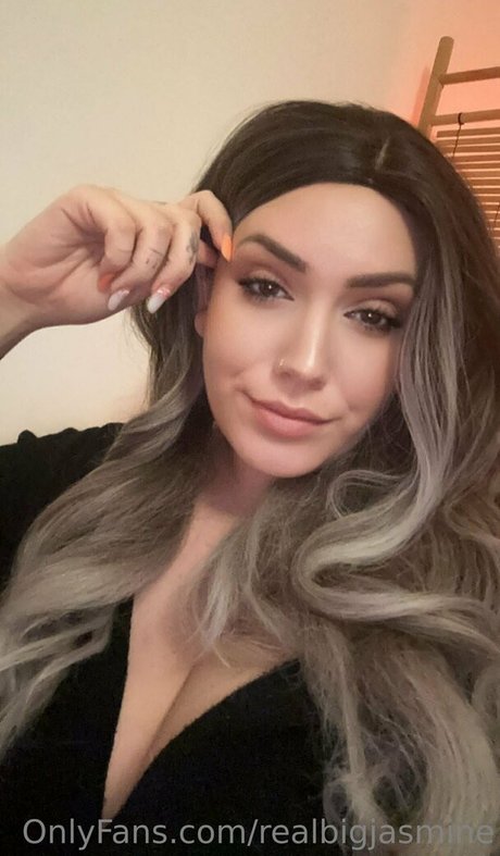 Foto di nudo di fuga di OnlyFans di Realbigjasmine