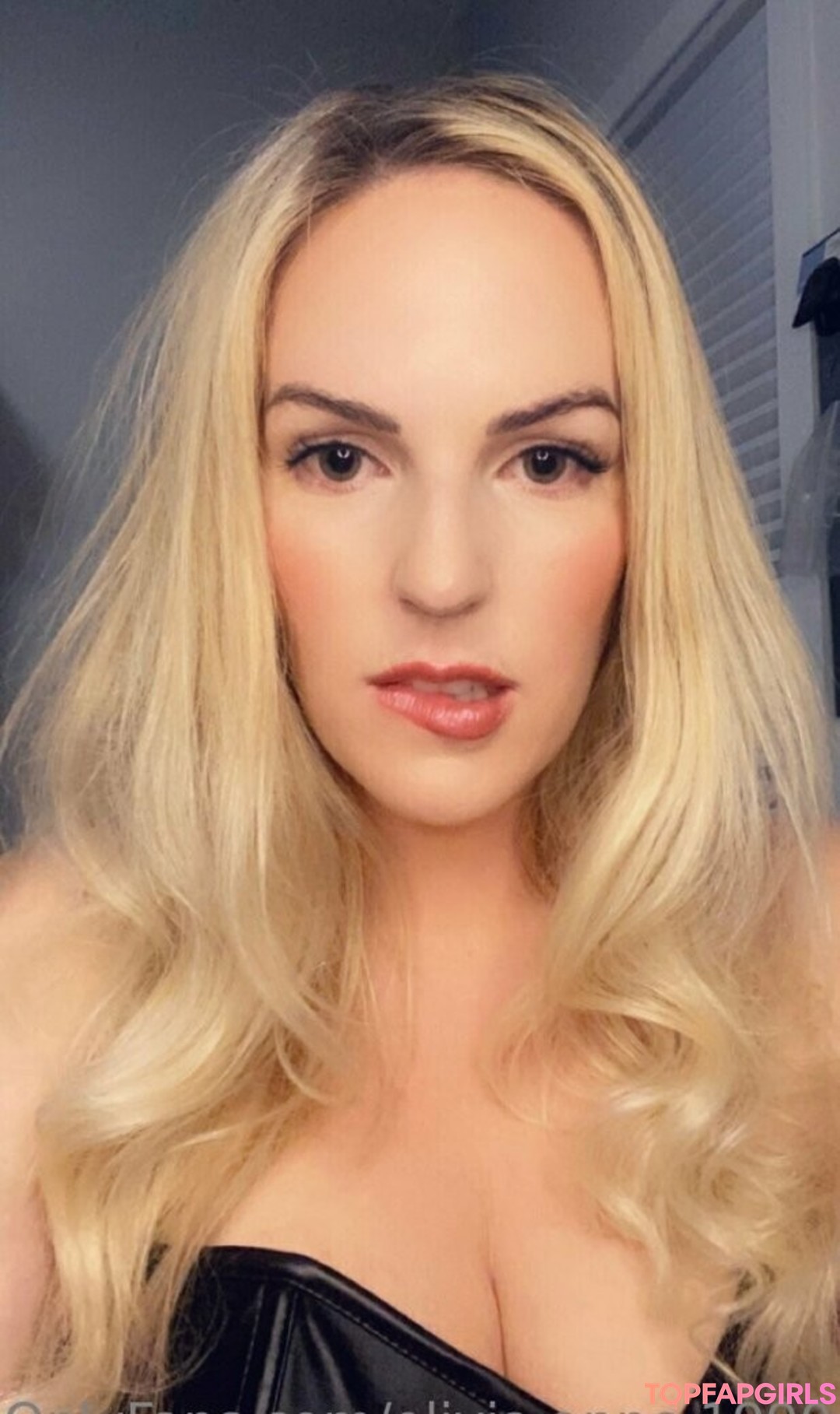 Foto di nudo di fuga di OnlyFans di Olivia Anne 1990 #33 Foto di nudo di fuga di OnlyFans di Olivia Anne 1990 #33