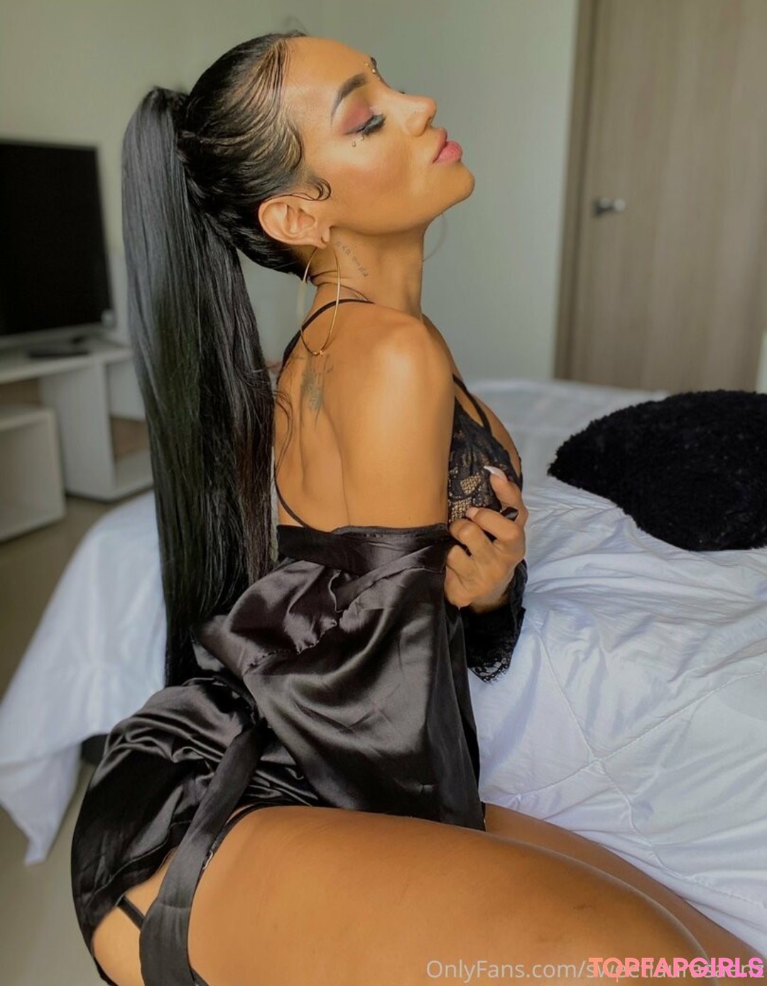 Foto di nudo di fuga di OnlyFans di Laura Saenz #57 Foto di nudo di fuga di OnlyFans di Laura Saenz #57