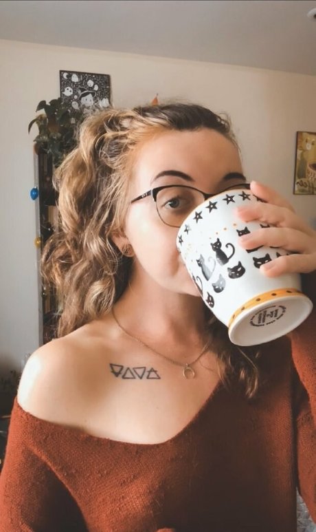 Foto di nudo di fuga di OnlyFans di Sidhee