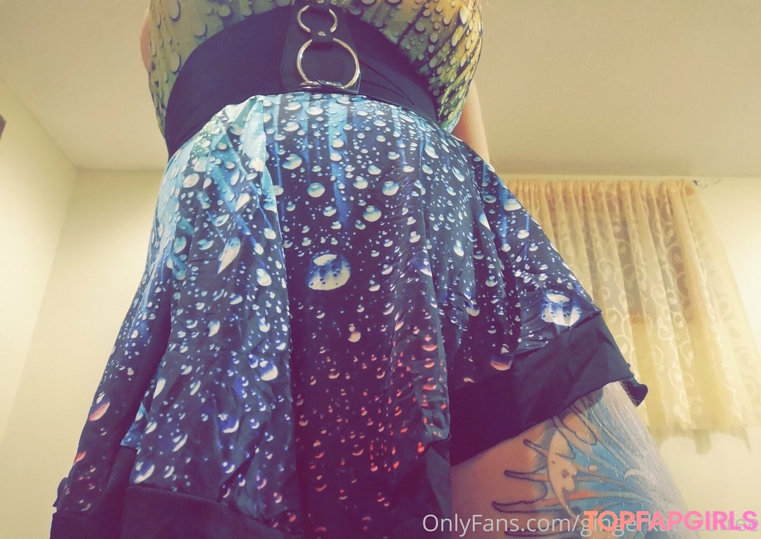Foto di nudo di fuga di OnlyFans di Gingerkat420free #27 Foto di nudo di fuga di OnlyFans di Gingerkat420free #27
