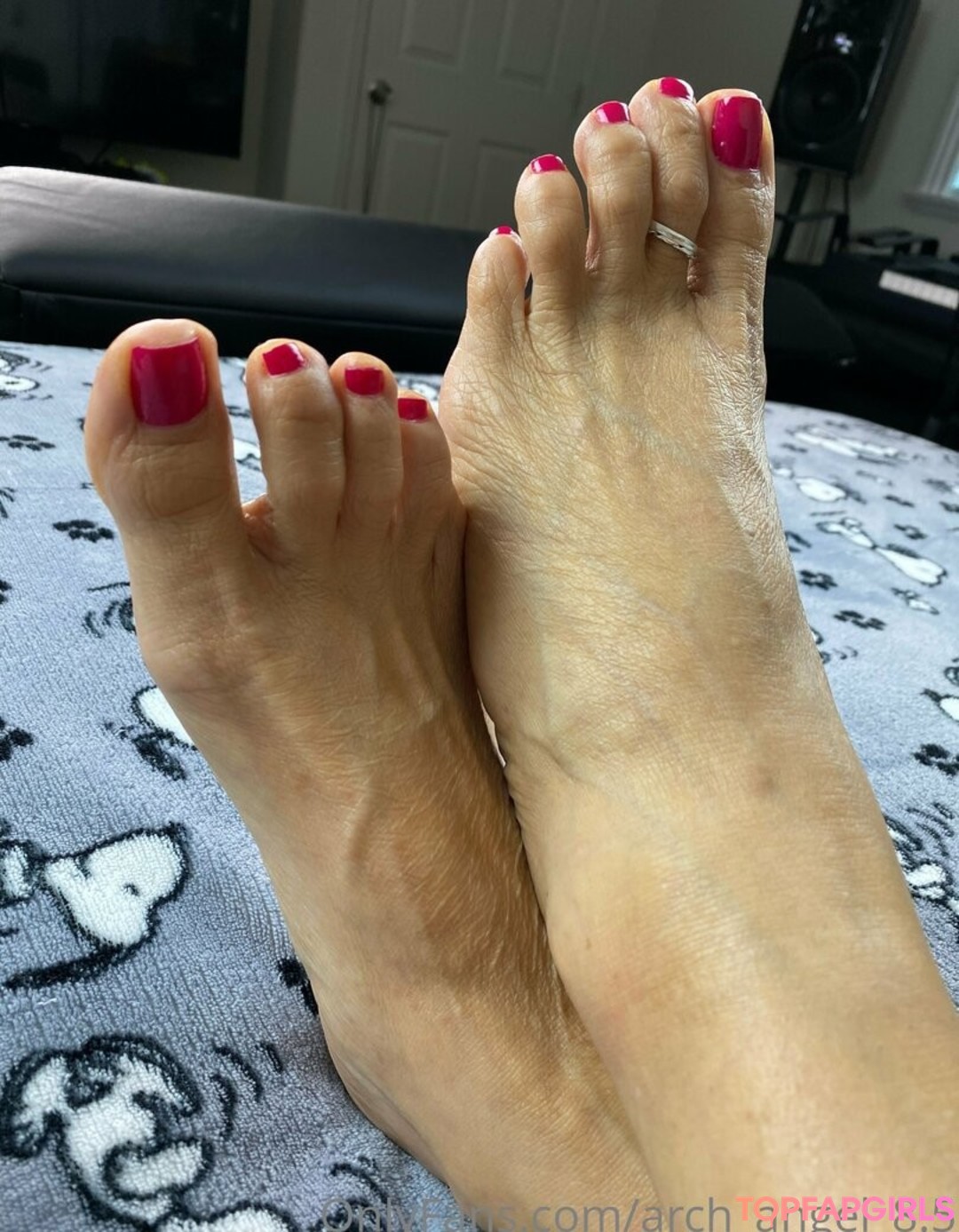 Foto di nudo di fuga di OnlyFans di Alluringangelannabelle #7 Foto di nudo di fuga di OnlyFans di Alluringangelannabelle #7