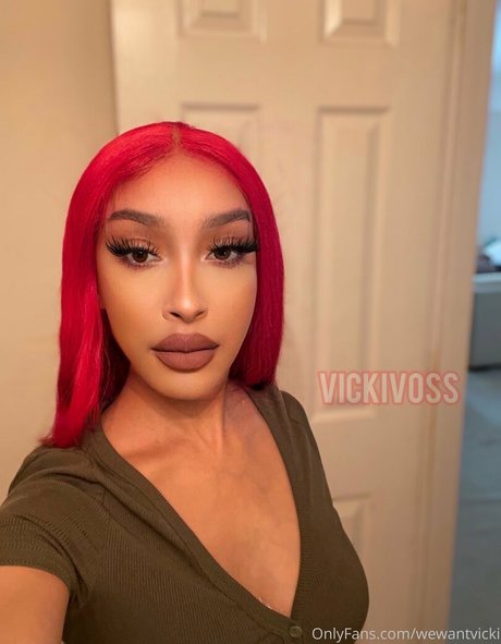 Foto di nudo di fuga di OnlyFans di Wewantvicki