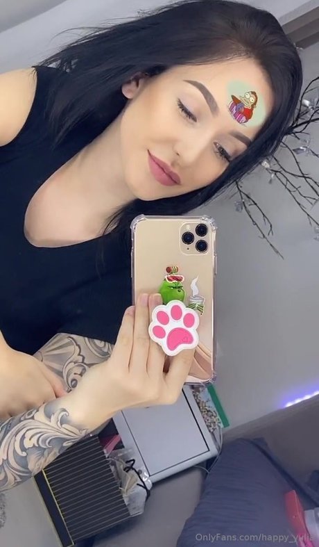 Foto di nudo di fuga di OnlyFans di Happyyulia