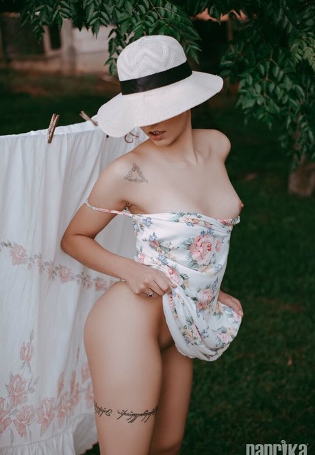 Foto di nudo di fuga di OnlyFans di Paprika