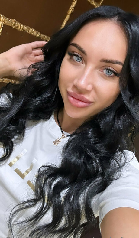 Foto di nudo di fuga di OnlyFans di Loladazzlefree
