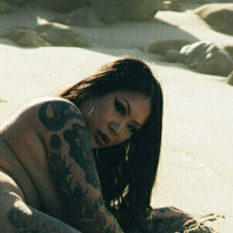 Foto di nudo di fuga di OnlyFans di Deathofyouth