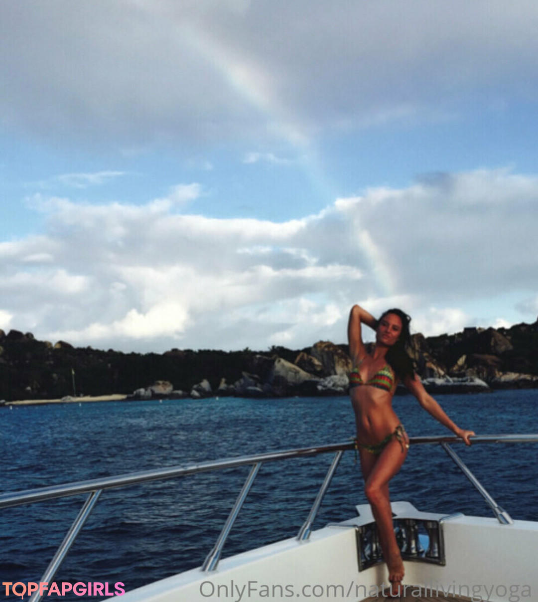 Foto di nudo di fuga di OnlyFans di Naturallivingyoga #10 Foto di nudo di fuga di OnlyFans di Naturallivingyoga #10