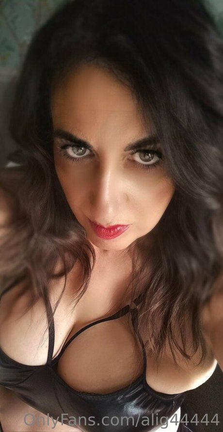 Foto di nudo di fuga di OnlyFans di Alig44444
