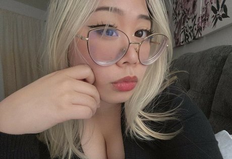 Foto di nudo di fuga di OnlyFans di Kiwireii