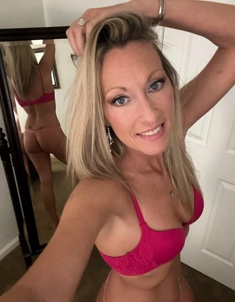 Foto di nudo di fuga di OnlyFans di Hotgolferwife