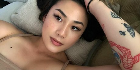 Foto di nudo di fuga di OnlyFans di Lindaafreckles