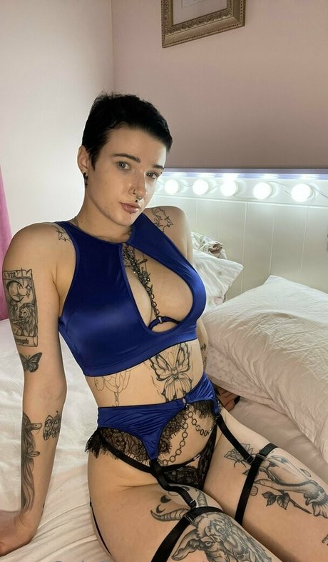 Foto di nudo di fuga di OnlyFans di Evewinters