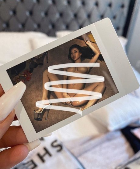 Foto di nudo di fuga di OnlyFans di Tiffany Luu